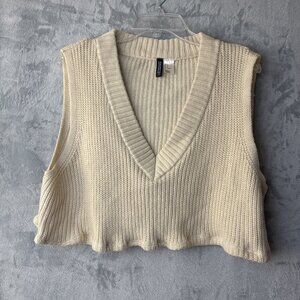 H&M Divided Sweater Vest Size Med Womens V Neck Cream Beige Cropped‎ Ruffle